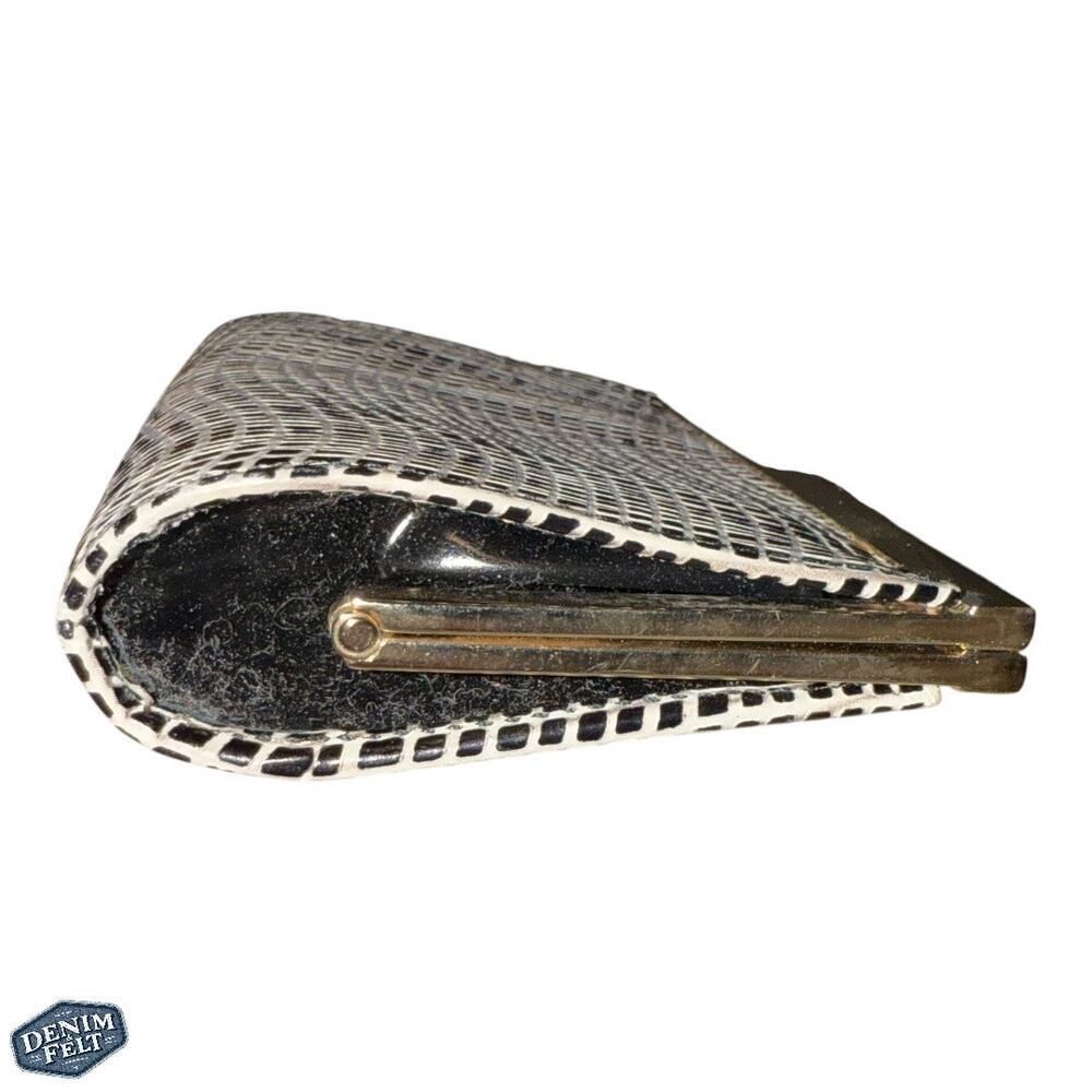 Salvatore Ferragamo Vintage Snap Frame Coin Wallet – Black & White Grid Pattern - Picture 3 of 12